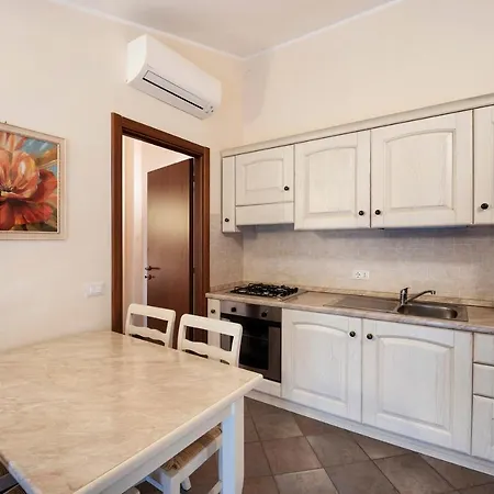 Apartment Messalina La Scuderia *