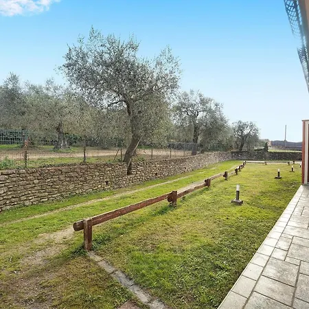 Messalina La Scuderia Apartment Marina dʼAndora